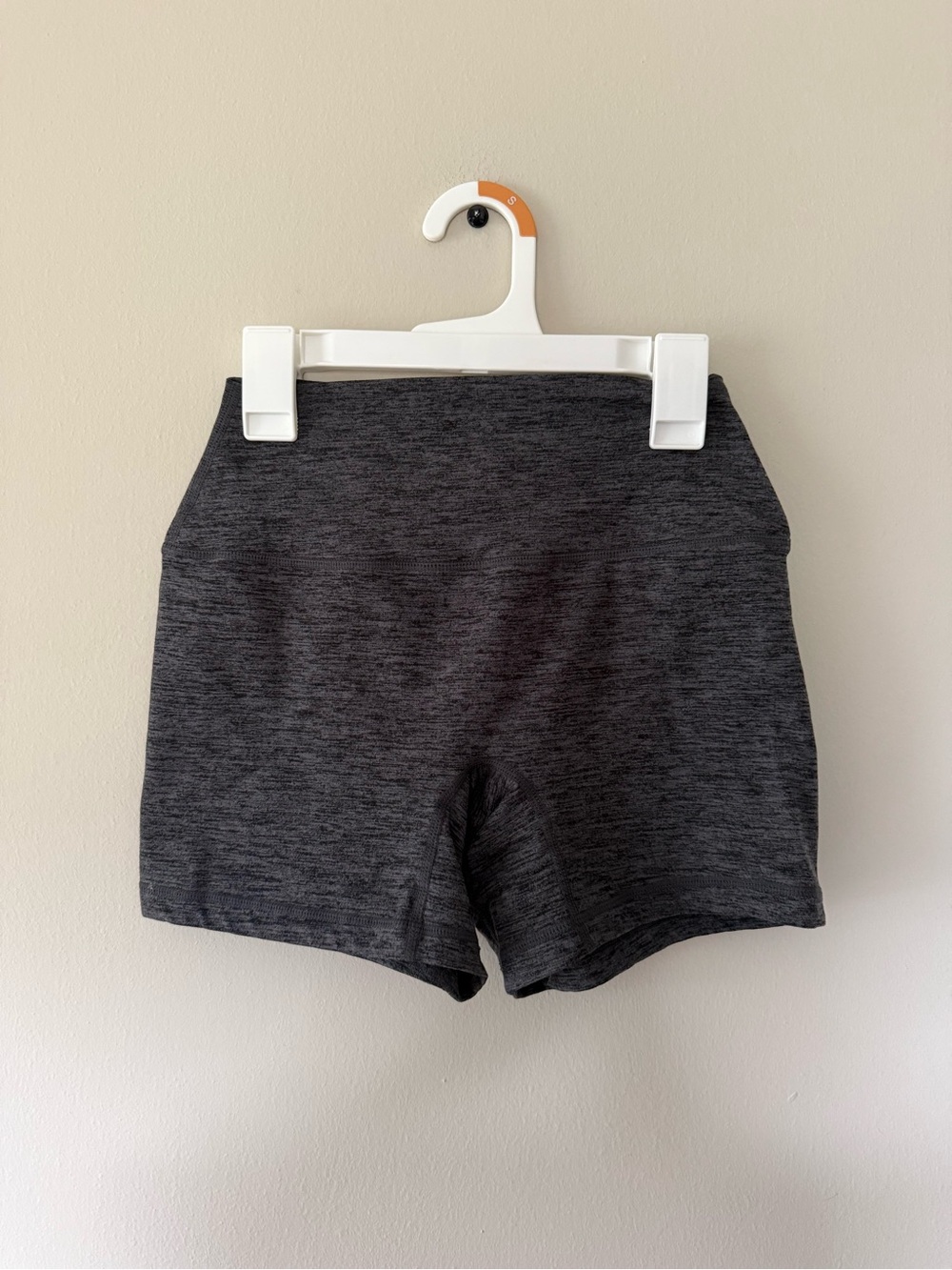 set active form cloud heathered gray shorts